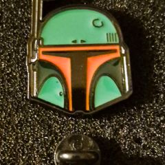 Star wars, boba fett, pin back badge.