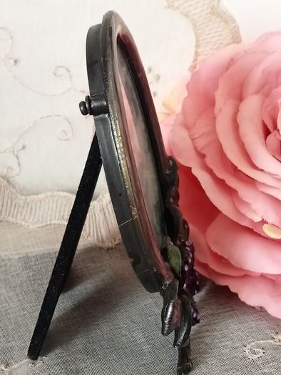 Small photo frame