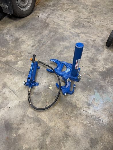 Hydraulic Spring Compressor
