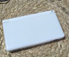 Nintendo DS Lite Console.
