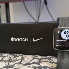 Apple Watch Series 6 Nike 44mm GPS Silver + Box + 3 Bands - Good Condition