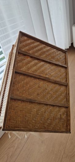 Vintage Wicker Market Basket With Lining