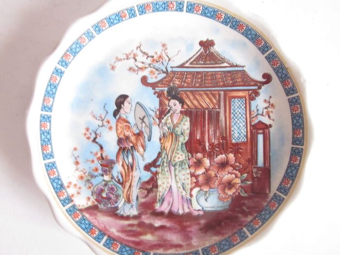 Hand Painted Chinese Plate