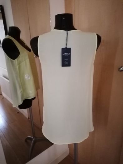 Women's Top NWT Limited Collection Mark's and Spencer
