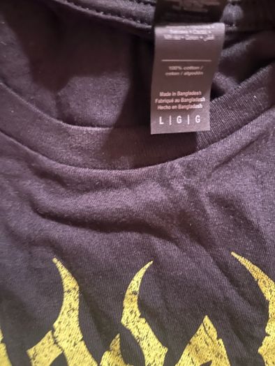strangle wire t shirt