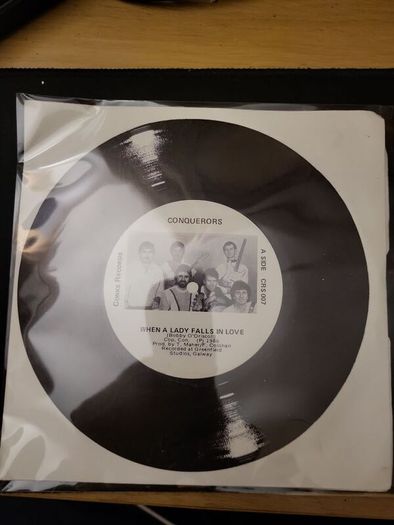 Conquerors When A Lady Falls In Love 7 inch Vinyl Record Irish Press DJ Promo Letter Included