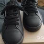On Men's Trainers Image 2