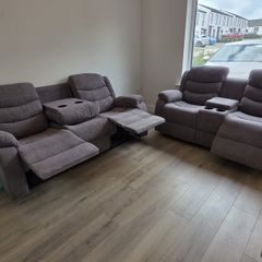 Brand new 3+2 recliner suite