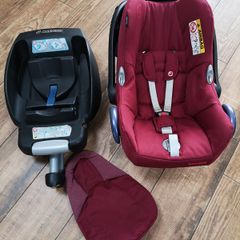 Maxi-Cosi Car Seat and Base