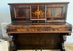 Upright piano