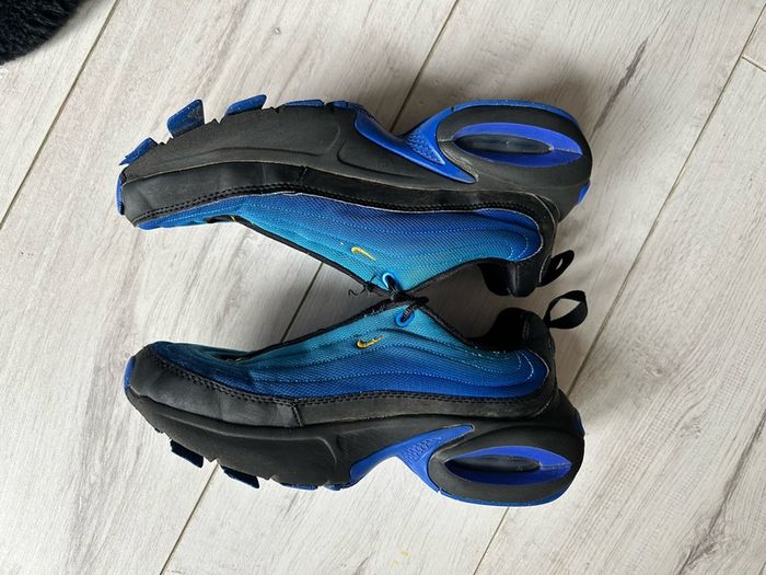 Nike Air blue boys runners Size 4
