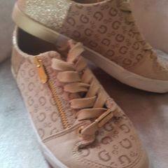 Guess trainers