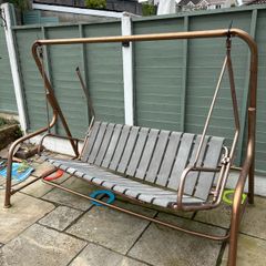 Garden swing chair - needs repair