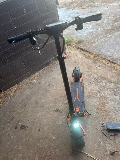 E scooter