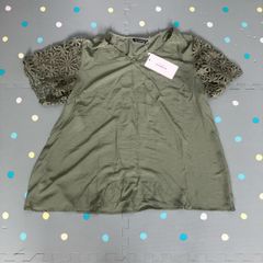 Ladies Top size 18-20 brand new