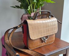 Parfois Women`s cute small handbag