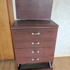Bedroom Chest of drawers