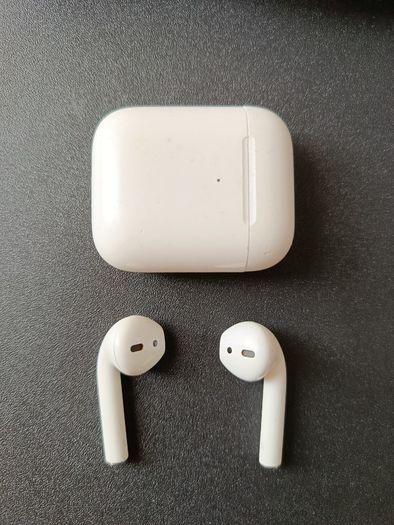 Genuine Apple Airpods A1602