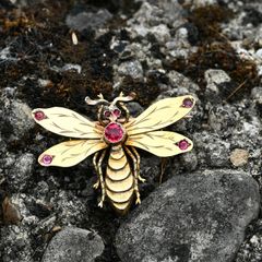 Antique Russian Art Nouveau Bee Brooch/Pendant