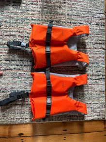 Kids life jackets x 2