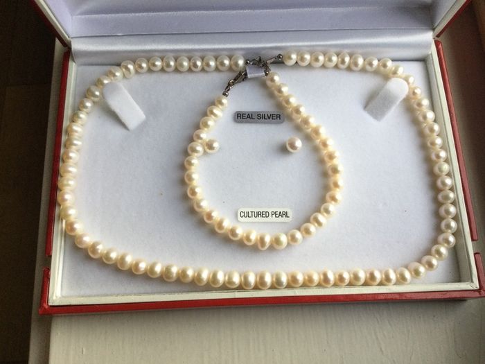Jewellery - 3 Piece Pearl Set