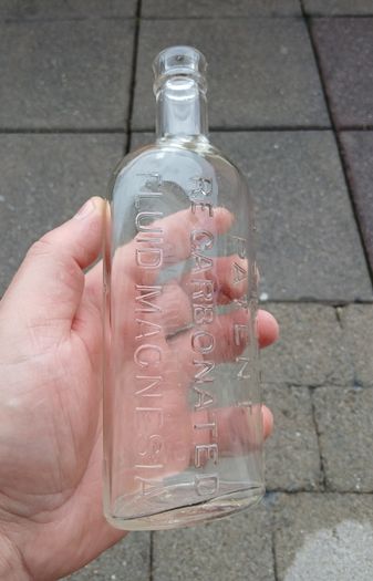 Vintage Dublin London J. Murray's Patent Recarbonated Fluid Magnesia bottle
