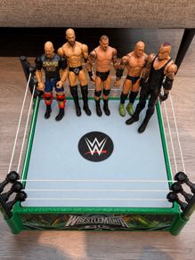 WrestleMania Wrestling Ring + 5 WWE Figures Bundle