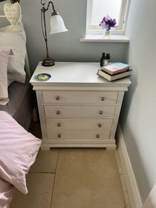Lovely 4 drawer felt lined chest ,  excellent condition