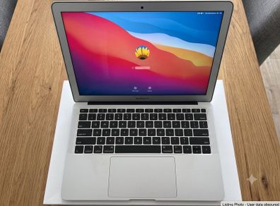 Apple MacBook Pro 13" Silver - with Touch Bar in Original Box