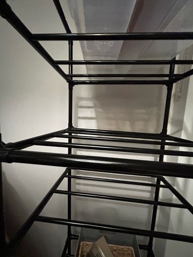 shelving unit