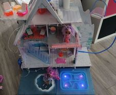L.O.L Surprise! Winter Disco Chalet Doll House
