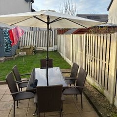 outdoor dining table and chairs