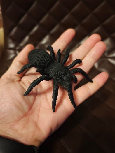 3D Printed Articulated Spider Tarantula Halloween Toy