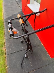 Halfords rear-mounted 3-bike carrier