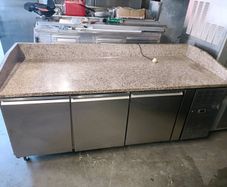 Pizza fridge  & garland cooker
