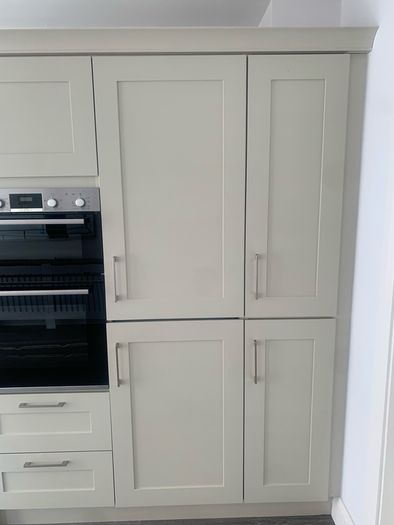 Indesit Integrated fridge freezer