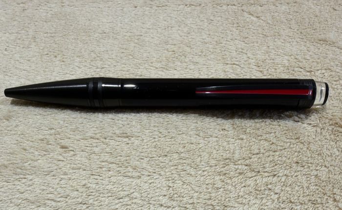 Montblanc Starwalker Urban Speed Ballpoint Pen ( 112686 ). Discontinued Model