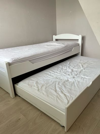 Trundle bed plus single bed (solid beech wood)
