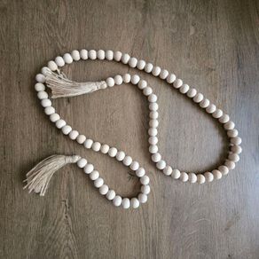 Long beaded garland