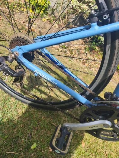 Adventure Hybrid bike 17" frame