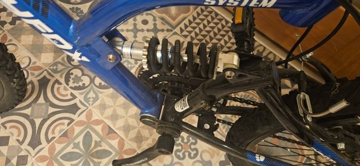 Muddyfox Typhoon Kids Mountain Bike 24"