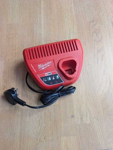 Milwaukee M12 charger