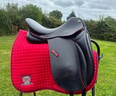 17, Alan Ward Medium Dressage Saddle