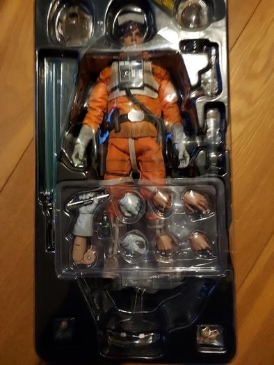 Hot Toys Luke Skywalker Snow Speeder Pilot MMS585 1/6 Hottoys