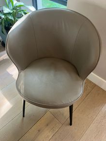 dining chairs - set of 6 (2 carvers and 4 dining chairs)