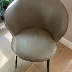 dining chairs - set of 6 (2 carvers and 4 dining chairs)