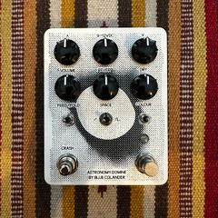 Blue Colander - Astronomy Domine (reverb with wave folder, overdrive & distortion) in White