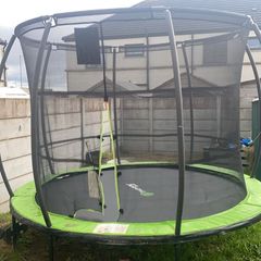 Trampoline