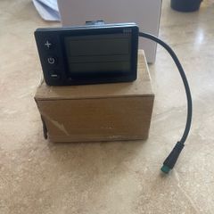E-bike LCD control screen