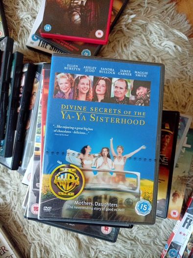 Thriller, Comedy, Horror, Drama, Romance, Musical films, movies on dvd
